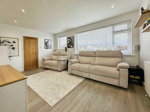 Lounge- click for photo gallery